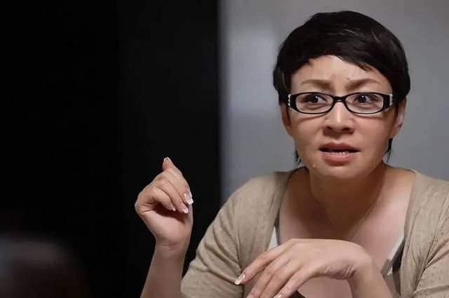 宋丹丹也没想到，冠上“宋”姓的两个孙子，如今已经开始为她争光