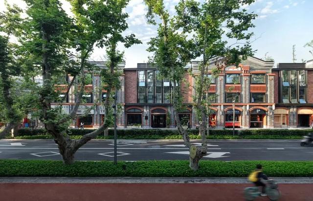 发现·公园城市 | 回家路上的露天“博物馆”