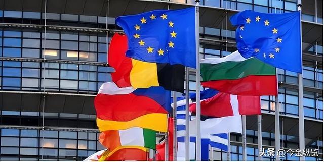 特朗普坐山观虎斗？俄欧核爆冲突升级，美国手握2100亿待价而沽！