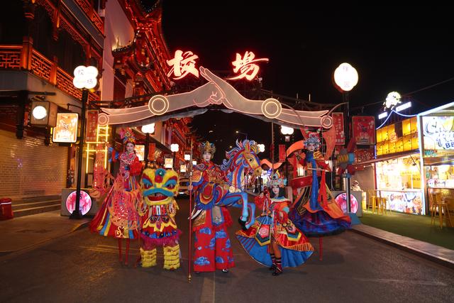 来大豫园追灯闹元宵，上海最佳赏月点非大豫园莫属