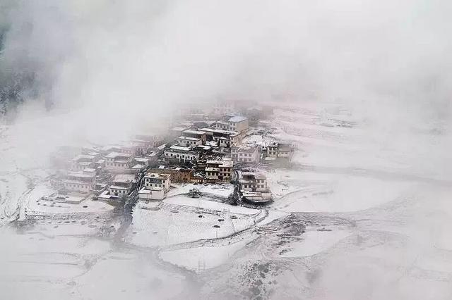 一山藏四季，一眼入画中！红拉山冬日限定浪漫上线