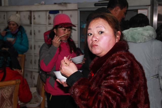 十二年前我在千山五龙宫寺庙吃粥！