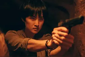 姚安娜尬演女警，上一个这么挨骂的是刘涛，没想到她还不是最差的图片