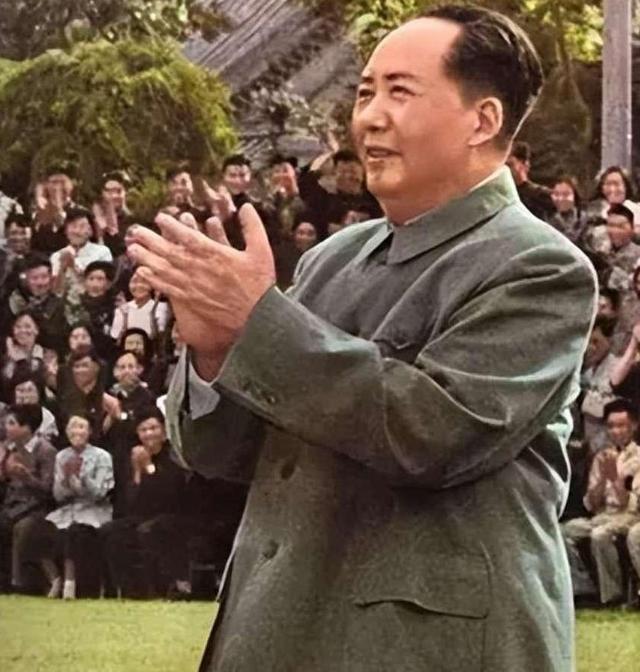 如果毛岸英不牺牲，毛主席会不会让他接班？历史早就给出了答案