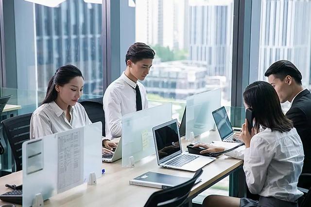 从项羽到库克，高手都懂这招：职场“不动声色”的惊人力量