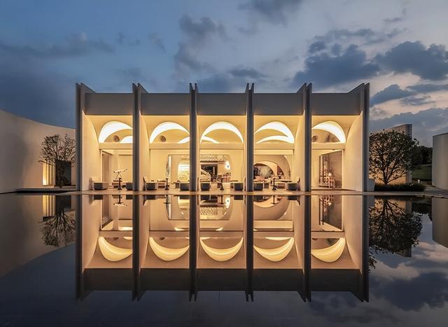 “中国十大避世酒店”，中海·庐山西海君澜度假酒店入选榜单！