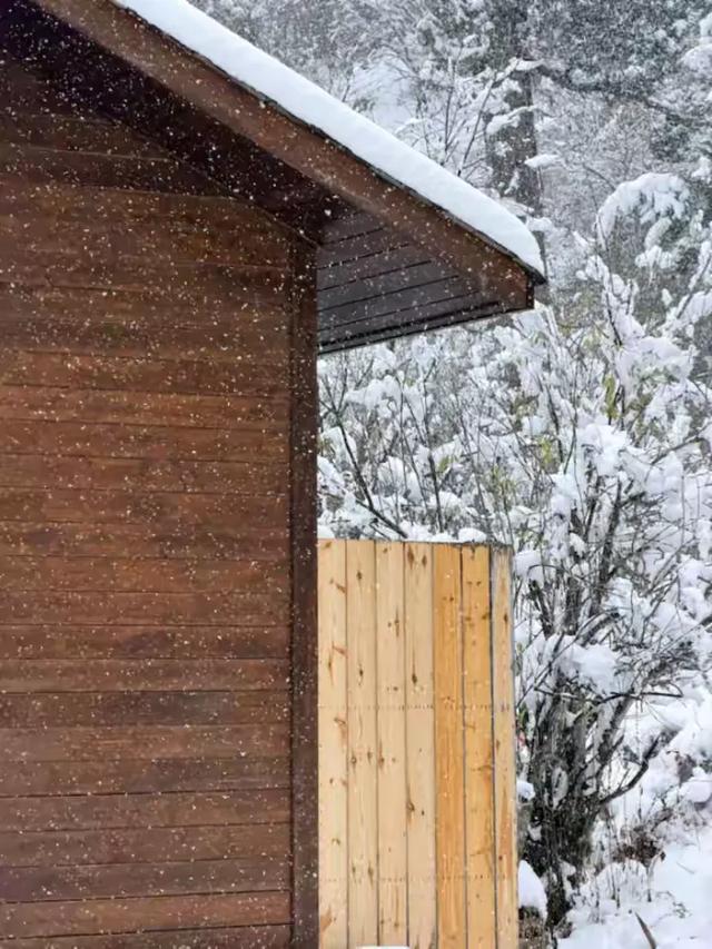 秋假追雪毕棚沟,没想到被安德服务区圈粉了!