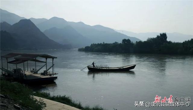 天凉好个秋，不如去甘肃的古镇里走一走