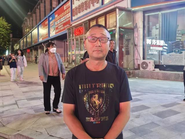歌游内蒙古丨“贝广之恋”奇幻花舞游惊艳上演 民族风与时尚潮点亮草原之夏