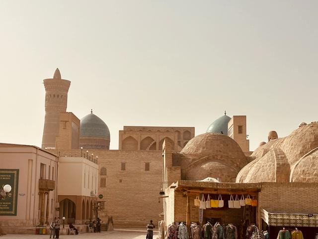 布哈拉—千年古城的历史之殇