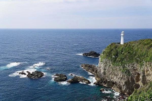 日本四国岛西南部的足折宇和海岸
