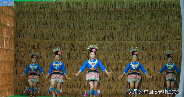 贵州高速服务区变身非遗文化展馆 旅客边休息边感受传统文化魅力