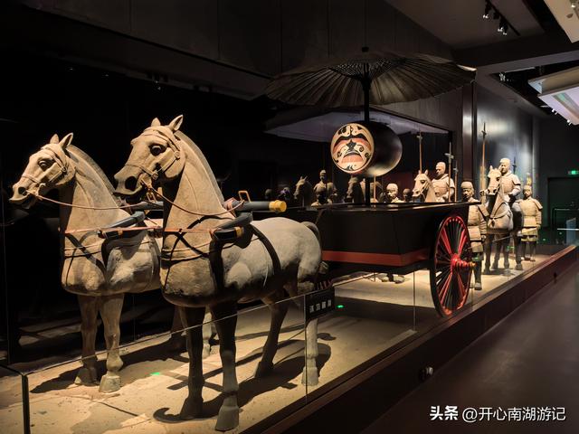 2025年秋老姐俩江西行，走“最美公路”，访汉代海昏侯遗址博物馆