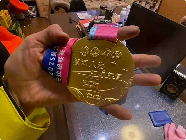 山东跑友张素梅车祸去世，月跑量300多公里，开奔驰，颜值身材好