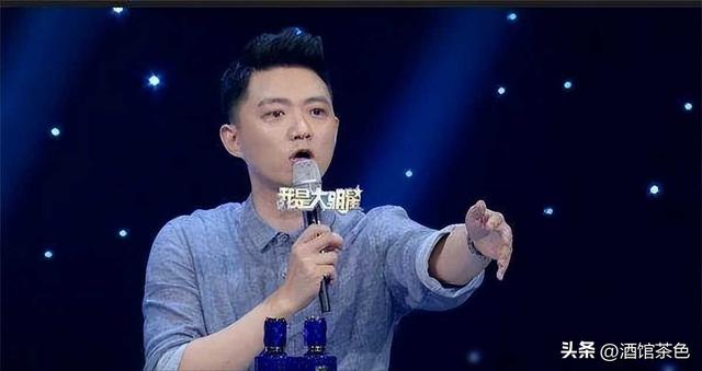 主持人李鑫现状：和家人在爱尔兰，陪读带货两不误，俩儿子都随妈