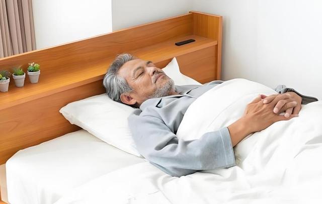 北大研究发现：喜欢夜跑的人，健康指数是爱晨练的人的10倍不止？