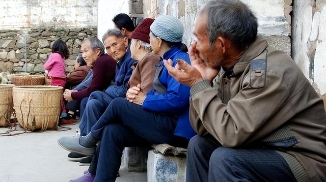 中国将迎人口死亡高峰！22年1041万，23年1100万，去年死亡多少？