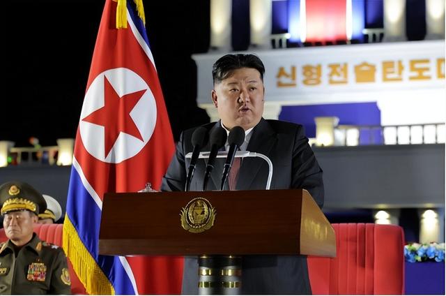 从北京回来后，金正恩想通了，最新一个动作，宣布朝鲜外交转向