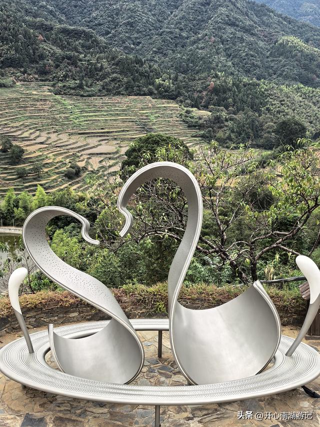 2025年秋老姐俩江西行，去篁岭看晒秋