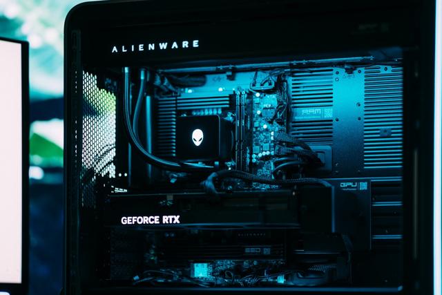 Alienware外星人Area-51台式机评测：游戏天花板体验是什么样？