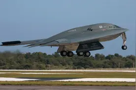 伊朗不按美国的剧本走，美军出动B2轰炸胡塞，还想间接威胁中俄？图片