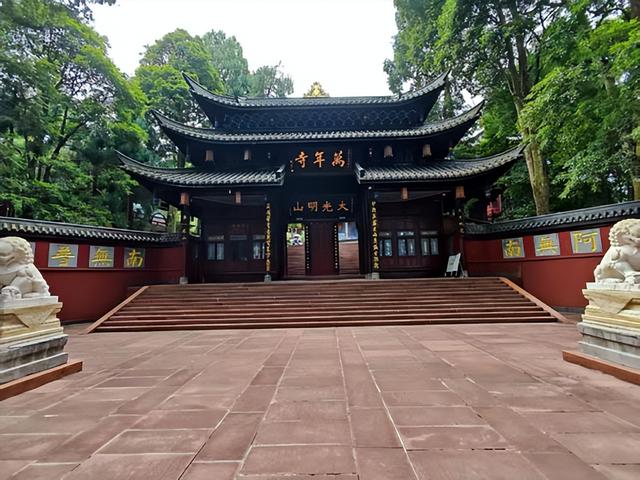四川旅游：三到两佛山曲折纪行（图）
