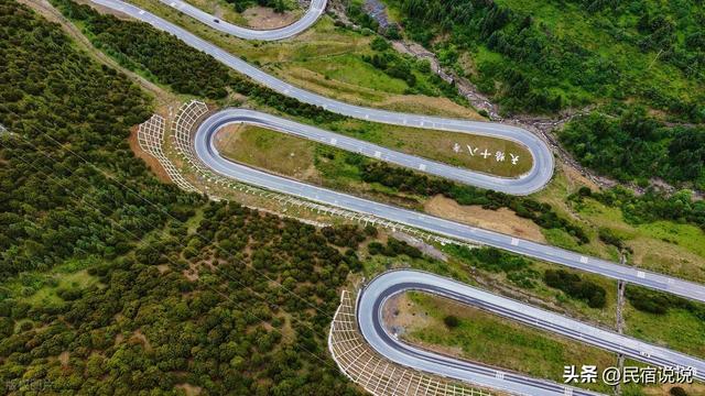 春节里《飞驰人生3》彻底带火甘孜，丁真的家乡那么美。