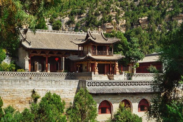 山西吕梁高清大图，一座宁静的城市