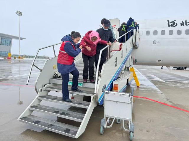 金昌机场多渠道预约+空地联运，让首次乘机省时又省心