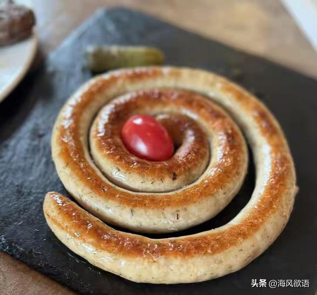 张含韵的旅行太馋人！额尔古纳撸串，恩和炫俄餐，看饿了