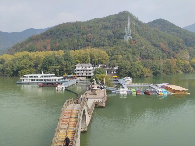 2025秋游：严子陵钓台 . 黄公望隐居地