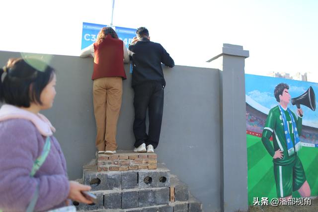 换个角度看永州体育场，这里已成为体育中心，文化中心和欢乐中心