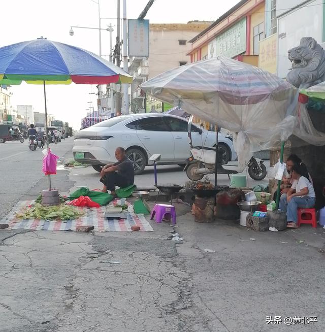 广西来宾市兴宾区与南宁市宾阳、上林交界的小镇，得名源于庙宇