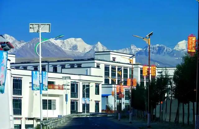 三国交界生命答卷，马家父子拿血肉换边贸，布鲁兄弟用微笑破国界