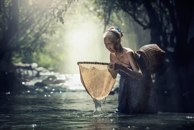 我装了摄像头，想看看老公每晚在干嘛，结果拍到的画面，让我崩溃