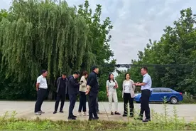 高新区党工委委员、管委会副主任王海若到庞光街道调研"三夏"工作图片