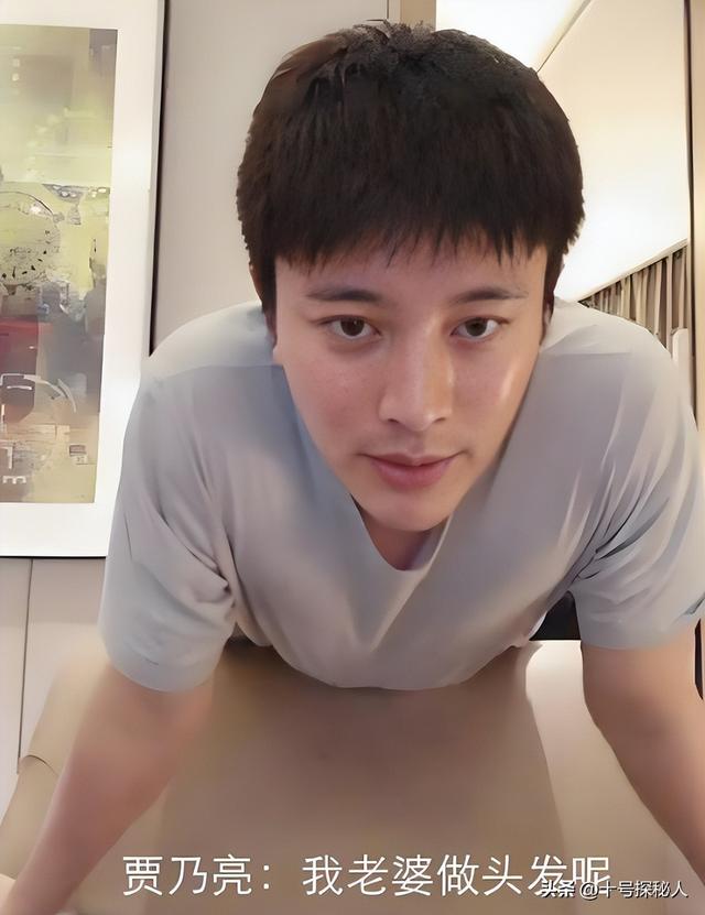 被黑人驮在肩上，和孔令辉同居11年的马苏，现如今孑然一身