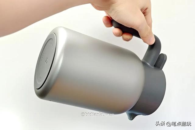 双层纯钛，健康饮水：小米新出的钛保温壶1.2L真香！