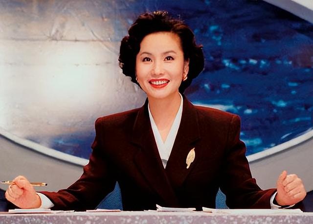 64岁徐俐晒北京小院，和二婚丈夫住农村平房，院子大得能跑步