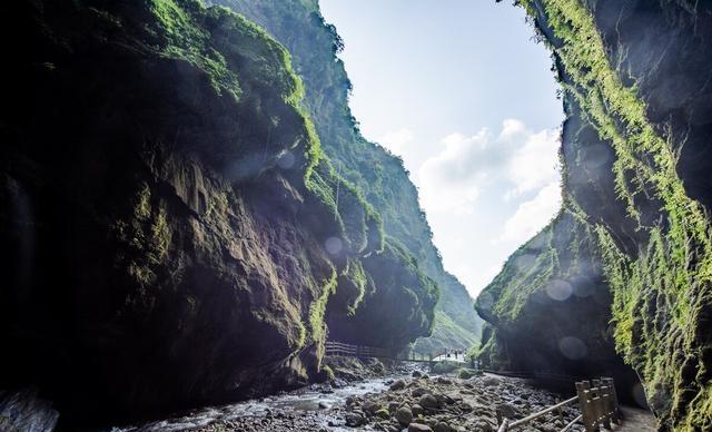 在山水之间遇见诗意，藏在广西深山里的峡谷，看看你去过几个