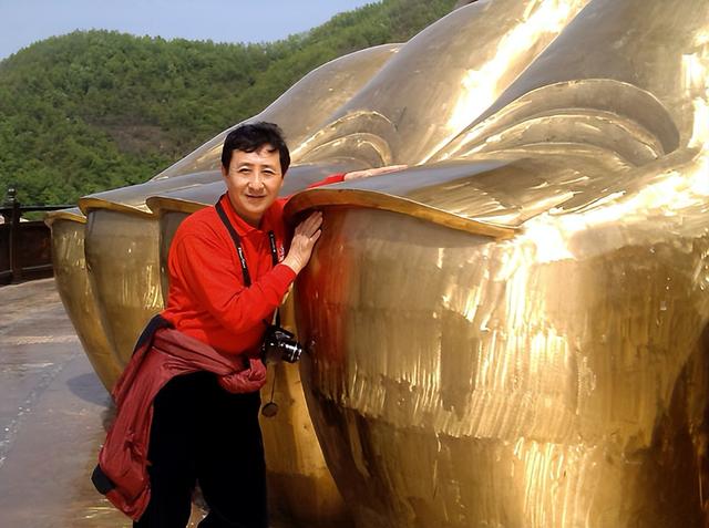 河南旅游：观中原大佛 赏神奇尧山纪行（图）