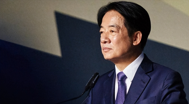 赖清德公开向特朗普“求救”，非要过境美国不可？不到24小时，大陆回应来了，信号不简单