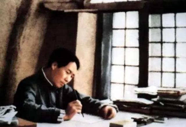 她曾任北京市委书记，上任3年后就被撤职，晚年却享受干部级待遇