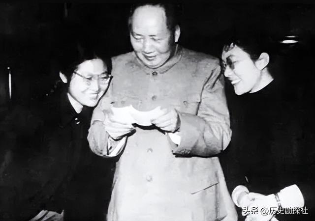 毛主席的机要秘书谢静宜有多美？长相清纯可爱，当过北京市委书记