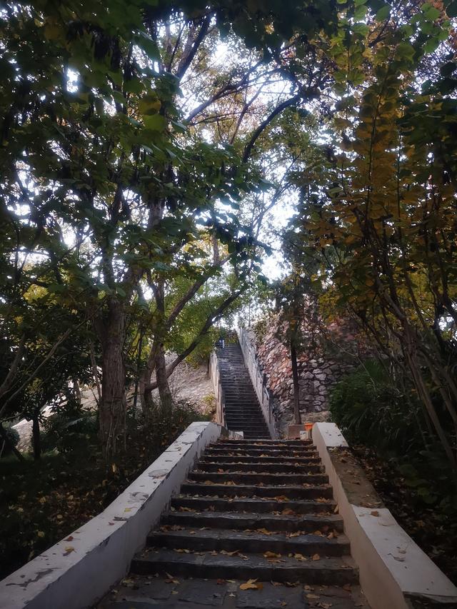 2025北京到海南行程第二天：跨过黄河，从三千年古城到三千年古都