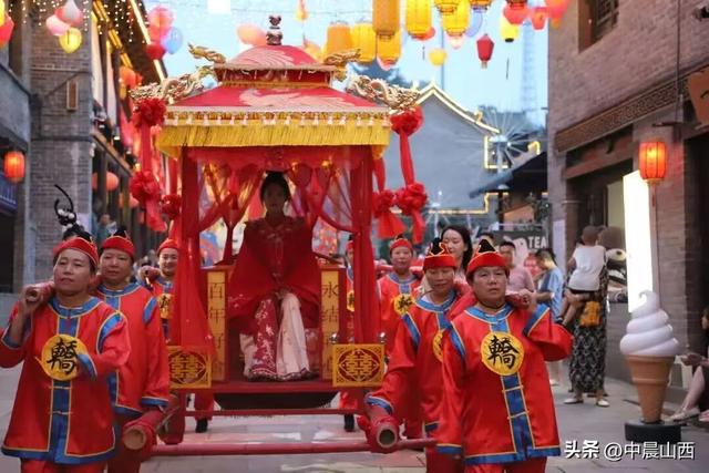 为什么游客都抢着来皇城相府？吃喝玩乐皆享其乐