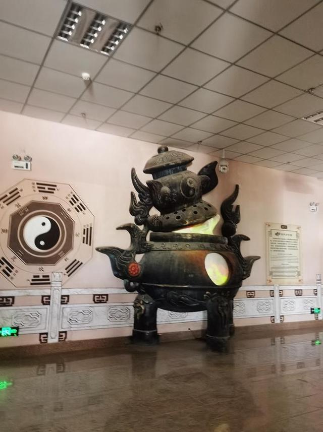 游新疆中国热极火焰山