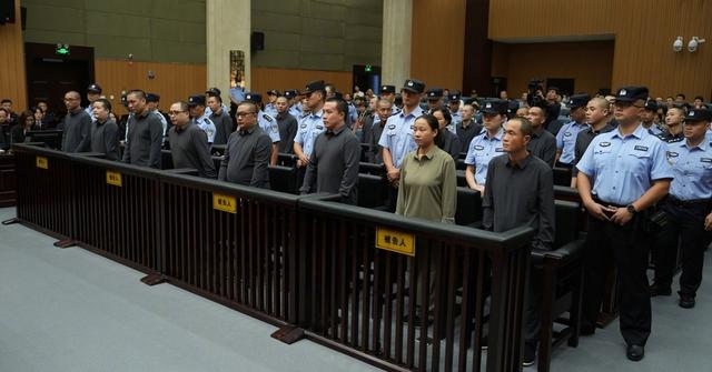 缅北明家报应来了：卧虎山庄惨案真相曝光，明家11人被判死刑