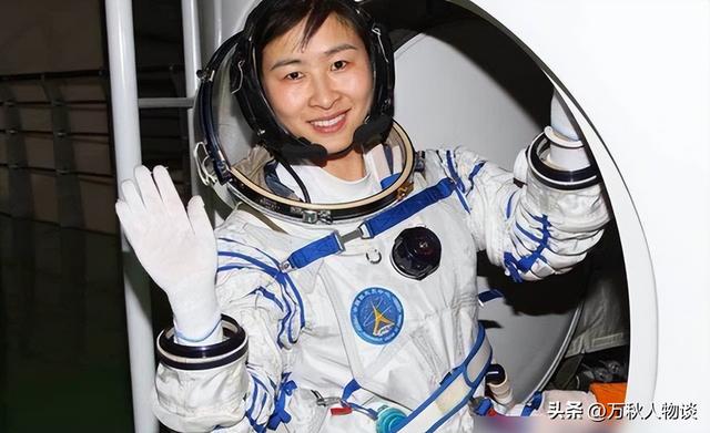 女航天员在太空中，怎么能保护自己的隐私？航天女英雄牺牲太大了