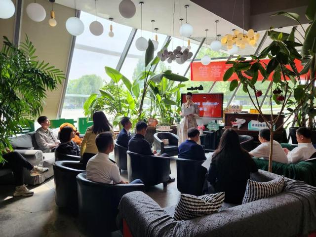 着迷星球图书岛：顺义一处如绿野仙踪般美丽的书店